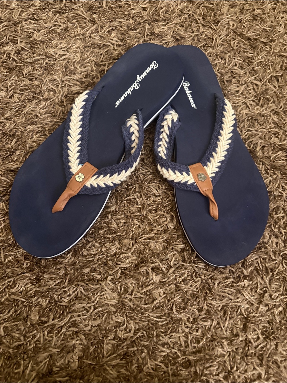 Tommy Bahama size 8 1/2 Navy and Cream Braided Strap Flip Flops with Brown